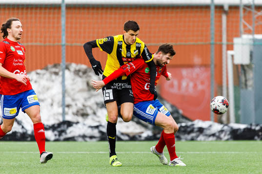 Häckens Alexander Jeremejeff och Gauthiods Filip Kalmertun