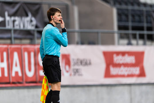 Assisterande domare Viktor Sundberg