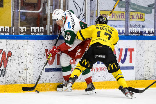 Moras Kristoffer Gunnarsson och Västerås William Wikman
