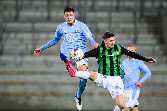 Malmö FFs Anel Ahmedhodzic och GAIS Adnan Maric
