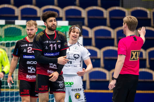 HK Malmös Kassem Awad agerar