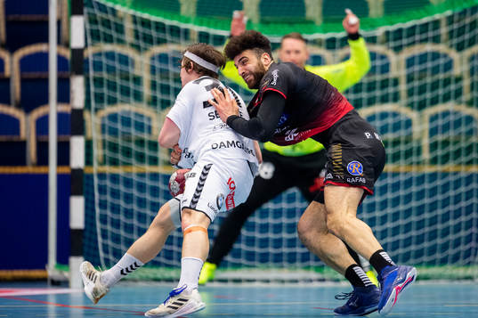 HK Malmös Kassem Awad och Varbergs Morten Damgaard