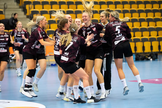 Lugis spelare jublar