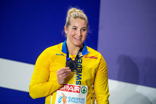Fanny Roos of Sweden celebrates