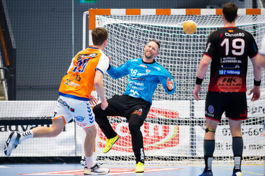 HK Malmös målvakt Torbjörn Jacobsson deppar
