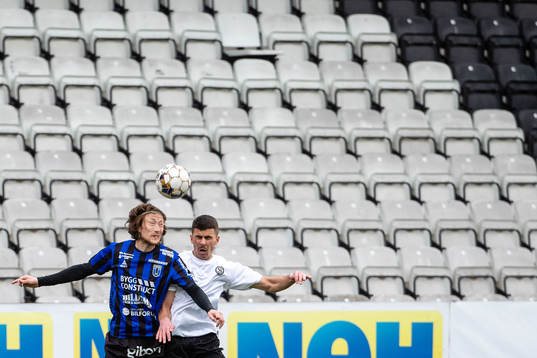 Sirius Axel Björnström och Örebros Hussein Ali
