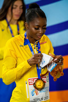 Khaddi Sagnia of Sweden with her bronze medal