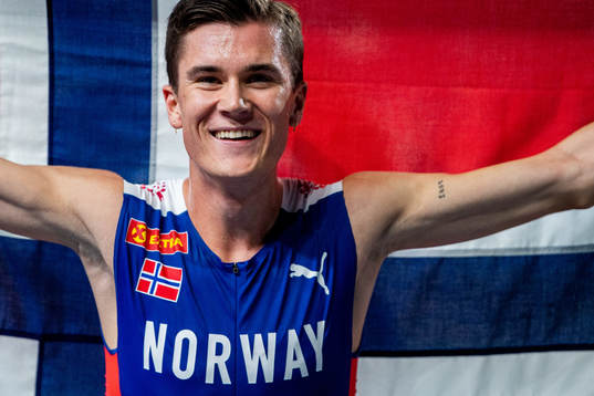 Jakob Ingebrigtsen of Norway celebrates