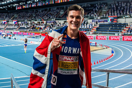 Jakob Ingebrigtsen of Norway celebrates