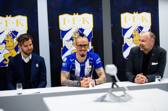 Sportchef Pontus Farnerud, nyförvärvet Marek Hamsik och