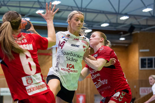 Lugis Laura Nielsen Hougard mot Höörs Isabelle Andersson