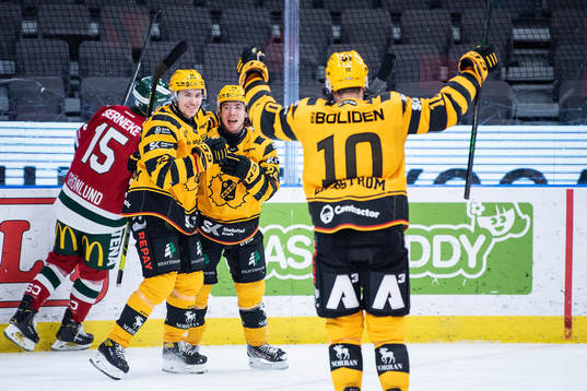 Skellefteås Pär Lindholm jublar