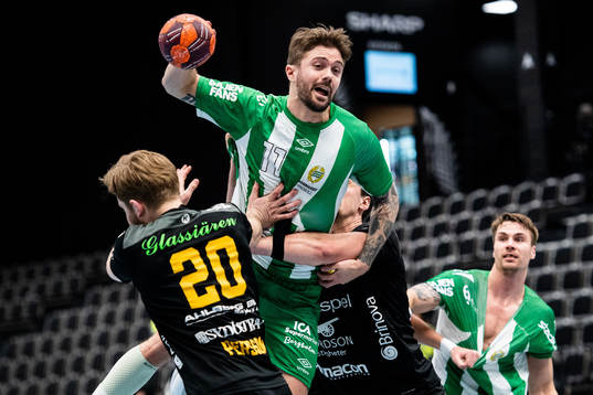 Hammarbys Martin Dolk mot Karlskronas Anton Persson och