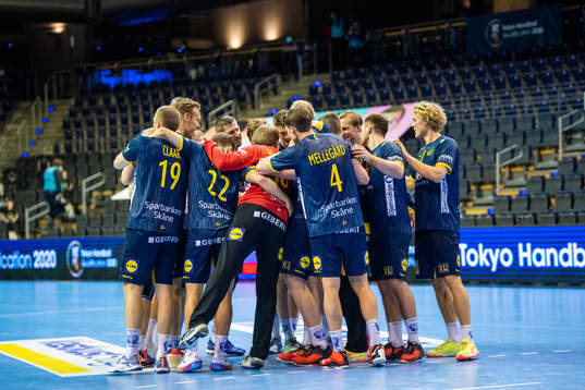 Players of Sweden celebrate