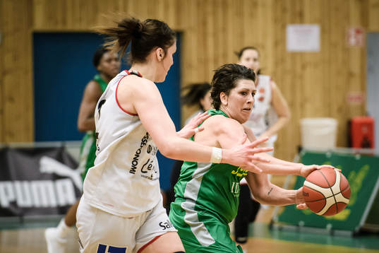 Alviks Janel McCarville