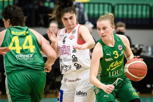 Uppsalas Crystel Bittar och Alviks Ellen Åström