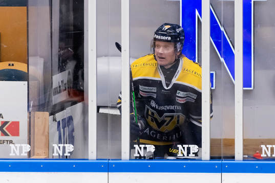 s Emil Johansson i utvisningsbåset