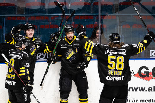 s Oscar Nord jublar