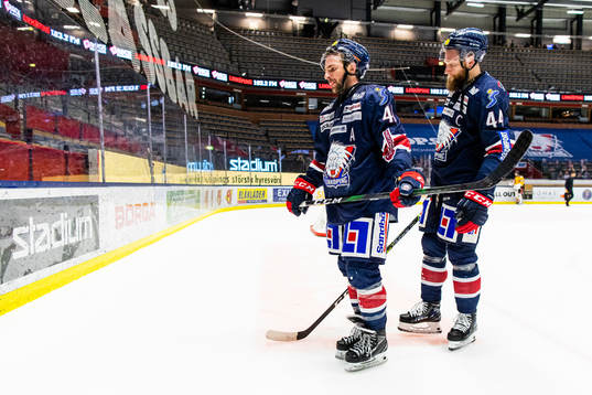 Linköpings Broc Little och Jonas Junland deppar