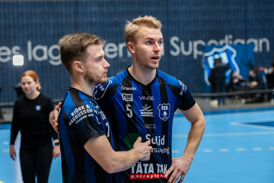 Helsingborgs Kristoffer Fält och Oliver Johansson  deppar