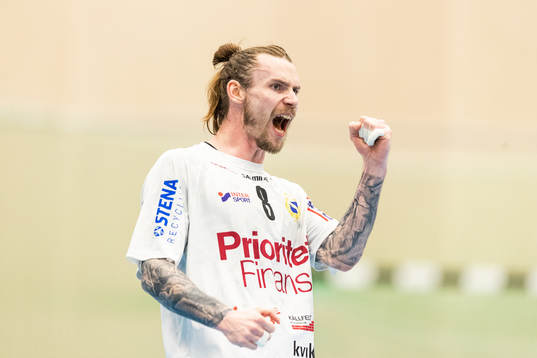 Redbergslids Tobias Johansson jublar
