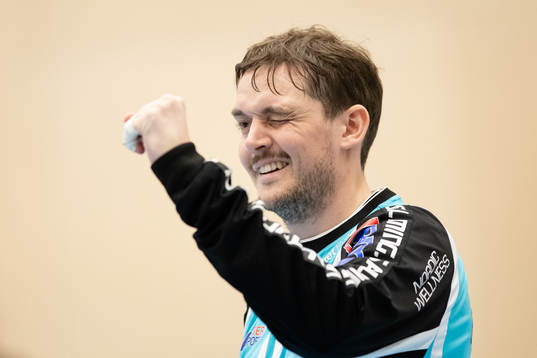 Redbergslids målvakt Adam Krantz jublar