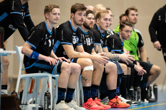 Amos bänk i slutet av omgång 3 i kvalet till