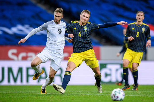 Robert Kirss of Estonia and Carl Starfelt  of Sweden