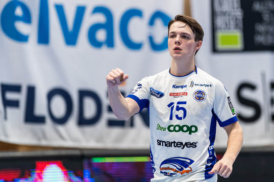Aranäs Tobias Svantesson jublar