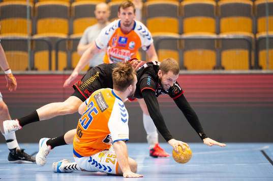Kristianstads Ludvig Åström och HK Malmös Filip Berentsen