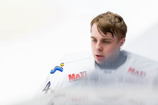 Linköpings målvakt Hugo Hävelid deppar