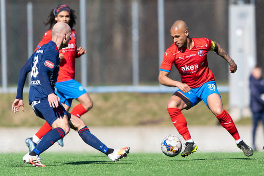 Bläddra bland fler bilder av Fotboll, Träningsmatch, Helsingborg - Öster