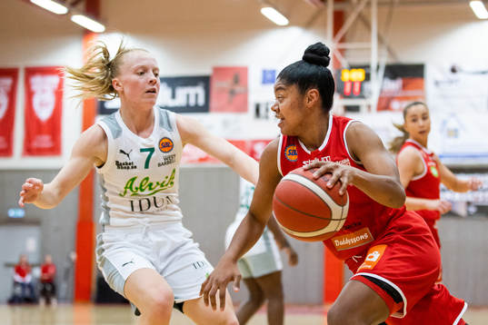 Alviks Klara Lundquist och Högsbos Cassandra Jayne Nofuente