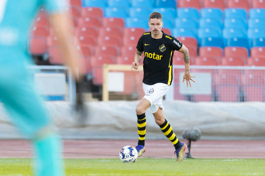 s Mikael Lustig