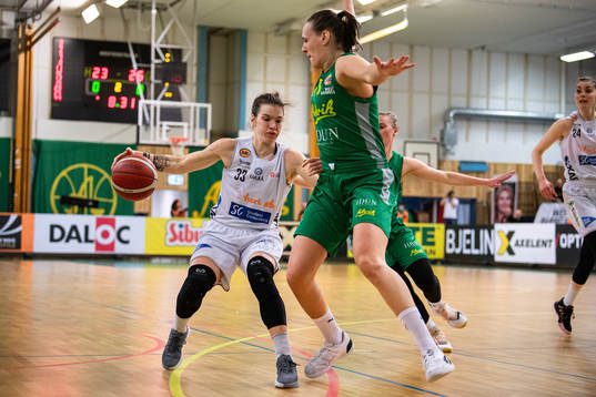 Luleås Maggie Lucas och Alviks Elin Ljunggren