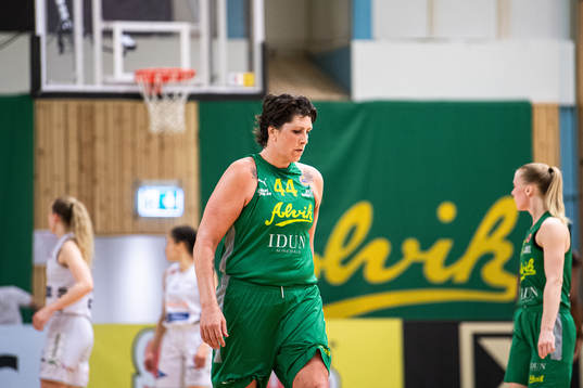 Alviks Janel McCarville deppar