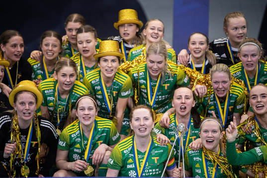 Thoréngruppens Emelie Wibron och Cornelia Fjellstedt mfl