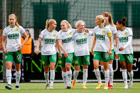 Hammarbys Emilia Larsson jublar
