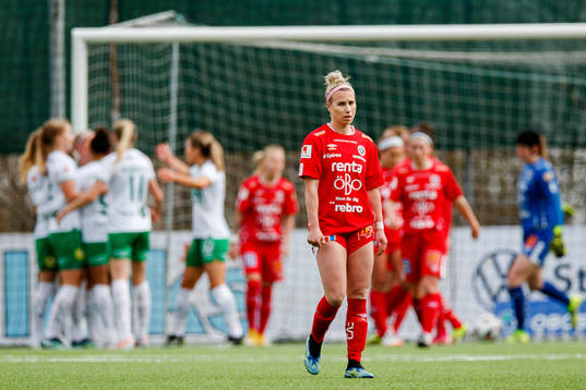 Örebros Jenna Hellstrom deppar