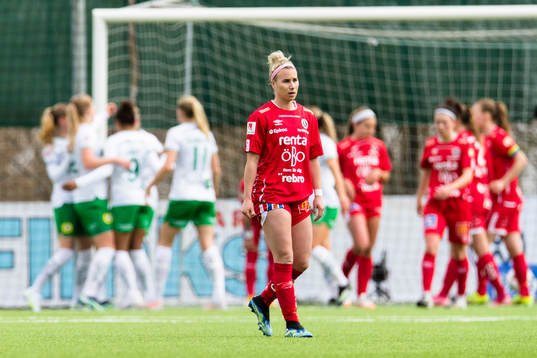 Örebros Jenna Hellstrom deppar