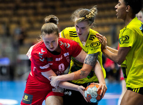 Höörs Malin Sandberg och Sävehofs Thess Krönell