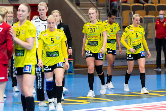 Sävehofs Thea Blomst, Jamina Roberts och Trine Wacker