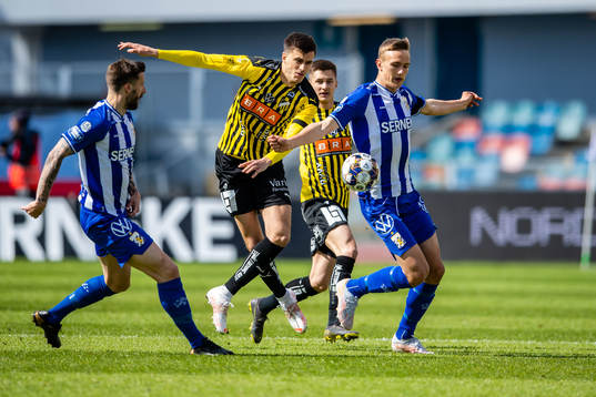 Häckens Alexander Jeremejeff  och IFK Göteborgs Jesper