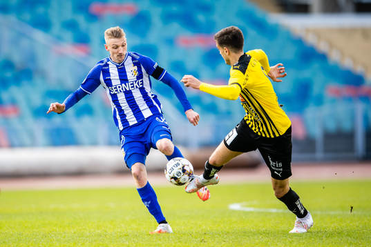 IFK Göteborgs Sebastian Eriksson och Häckens Alexander