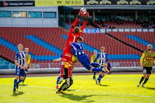 Häckens målvakt Pontus Dahlberg och IFK Göteborgs