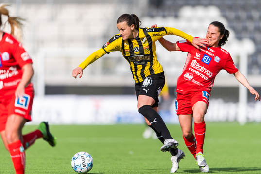 Häckens Milica Mijatovic och Linköpings Heidi Ellingsen