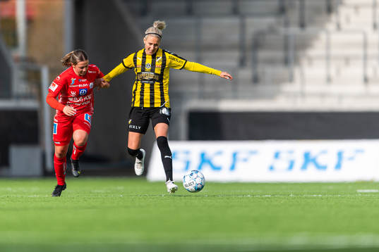 Linköpings Cornelia Kapocs och Häckens Emma Kullberg