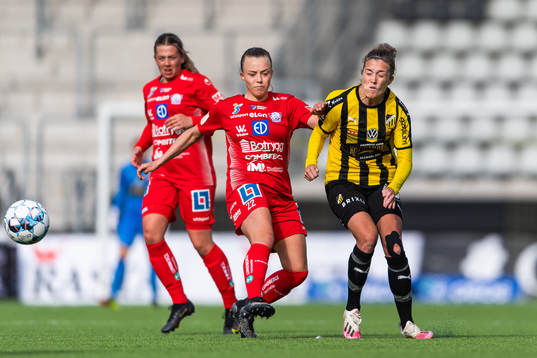 Linköpings Olga Ahtinen och Häckens Filippa Angeldahl