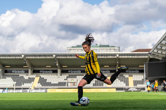 Häckens Anna Julia Csiki