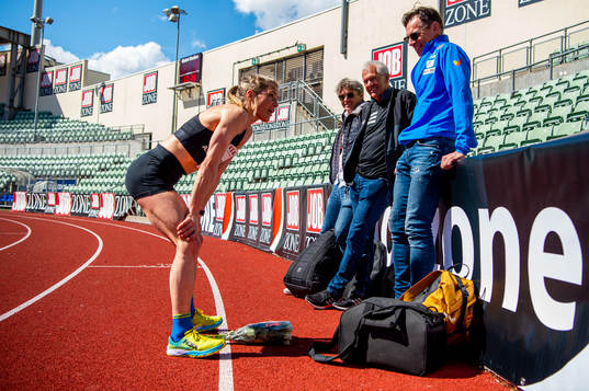 Therese Johaug, manager Jørn Ernst, Jack Waitz and doctor